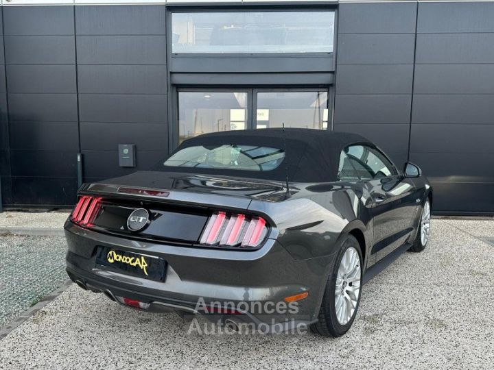 Ford Mustang CONVERTIBLE 5.0 V8 421 GT - 2