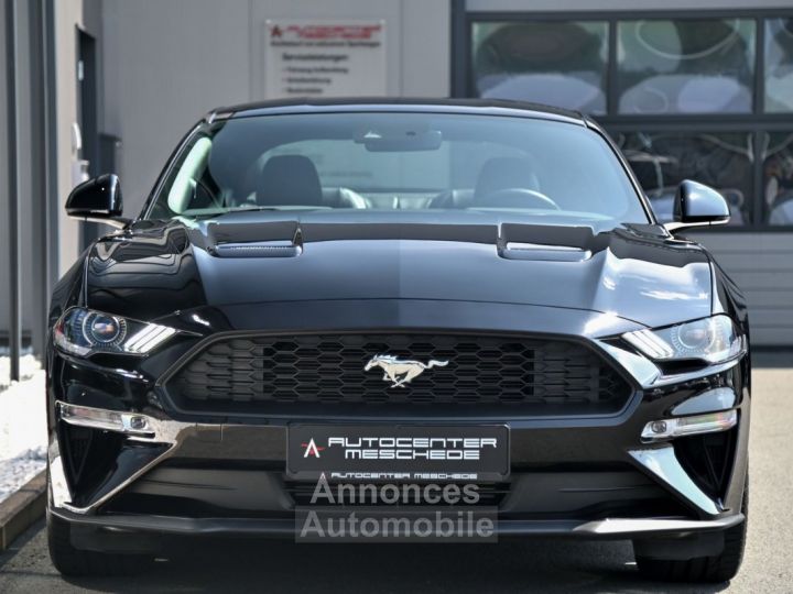 Ford Mustang Coupe 2.3 EcoBoost Aut. Navi - 24