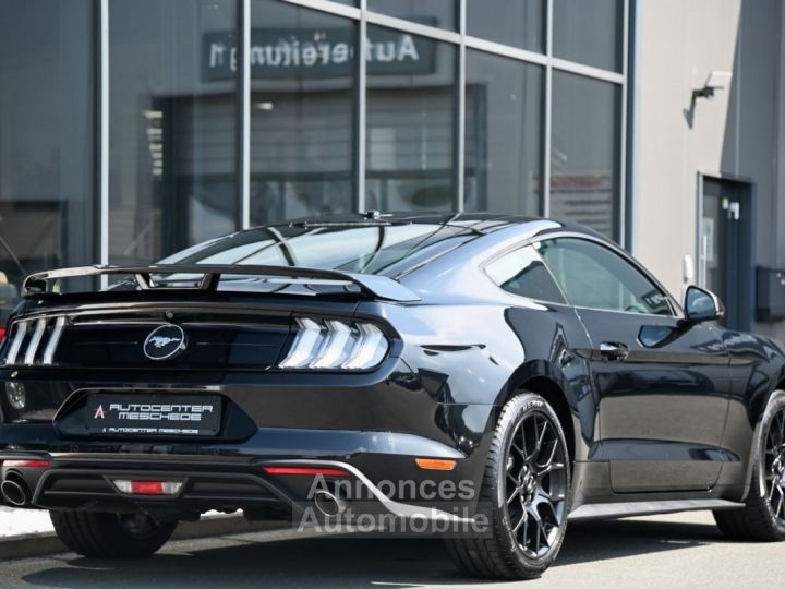 Ford Mustang Coupe 2.3 EcoBoost Aut. Navi - 27