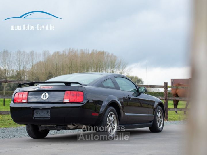 Ford Mustang Coupé 4.0i V6 Aut. - 1STE EIGENAAR - HISTORIEK - LEDER - AIRCO - 2