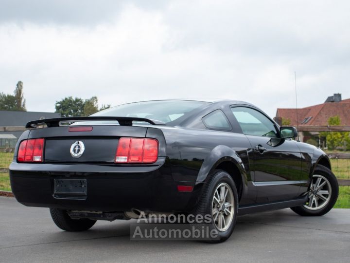 Ford Mustang Coupé 4.0i V6 Aut. - 1STE EIGENAAR - HISTORIEK - LEDER - AIRCO - 35