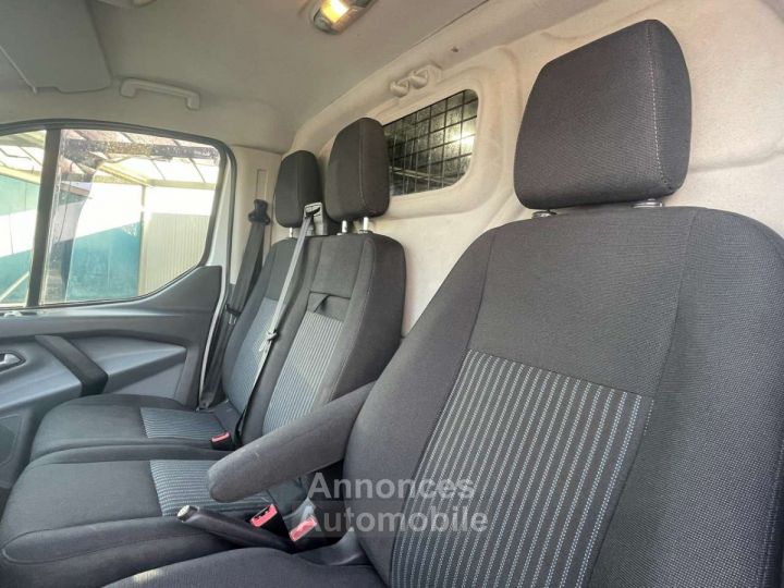 Ford Transit Custom 2.2 TDCi L1H1- 3 sièges- Porte lat. coulissante - 3