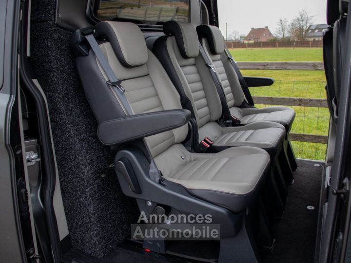 Ford Transit Tourneo Custom 2.0 TDCi 170PK Dubbel cabine 5pl. Automaat EcoBlue Titanium - LICHTE VRACHT - HISTORIEK - DUBBELE SCHUIFDEUR - APPLE CARPLAY - CAMERA - - 22