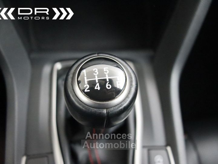 Honda Civic 1.0 BLACK EDITION - NAVI LEDER ADAPTIVE CRUISE DAB MIRROR LINK - 26