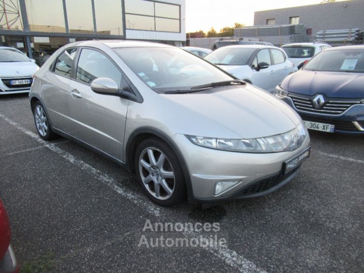 Honda Civic 1.8 i-VTEC Sport - 3