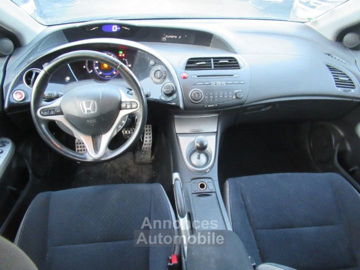 Honda Civic 1.8 i-VTEC Sport - 7