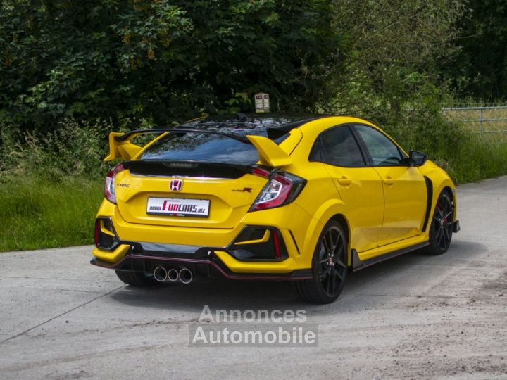 Honda Civic Type-R Limited Edition (036/100) - 11