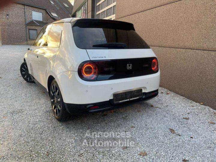 Honda E 35.5 kWh Advance 17'' 14870€ HTVA - 5