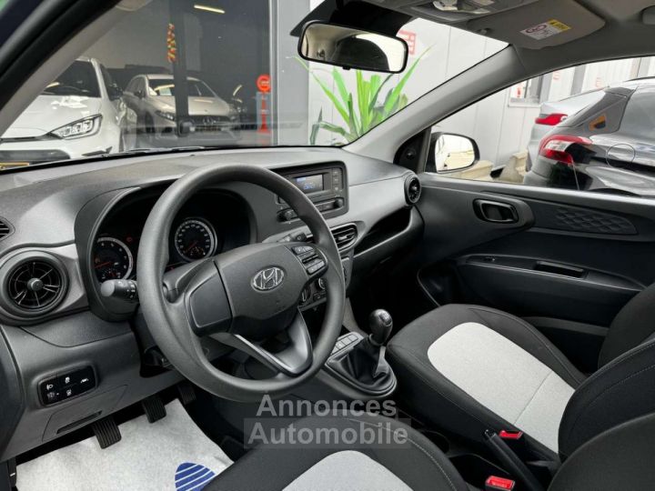 Hyundai i10 1.0 ESSENCE - 9