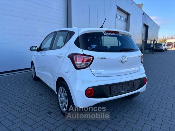 Hyundai i10 1.0i -- CLIM FAIBLE KILOMETRAGE GARANTIE - 4