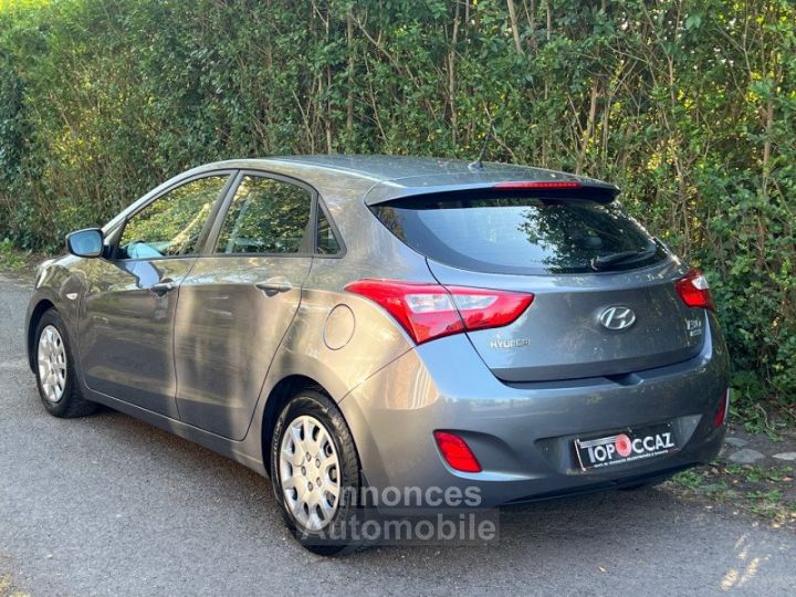 Hyundai i30 1.4 CRDI90 PACK INVENTIVE BLUEDRIVE 5P 115.000KM 1ERE MAIN - 4