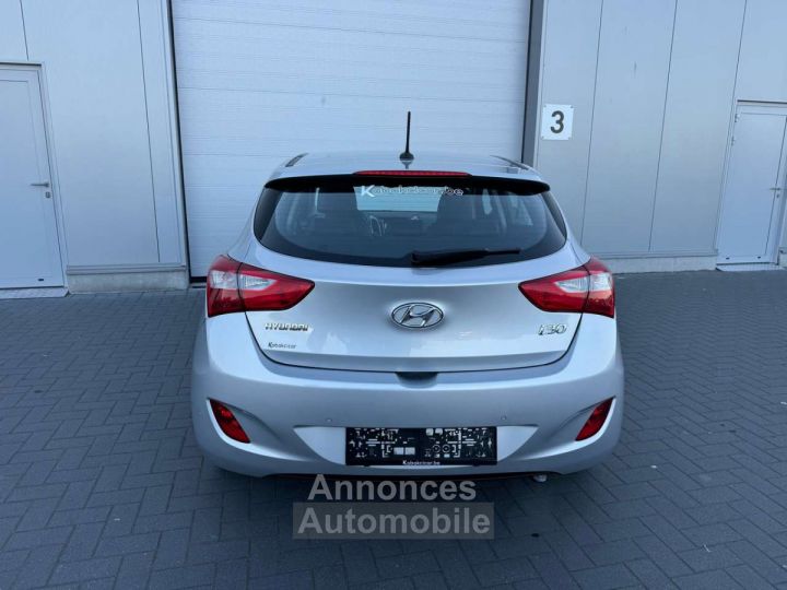 Hyundai i30 1.6 GDi Lounge -- CUIR GPS CAMERA - 5