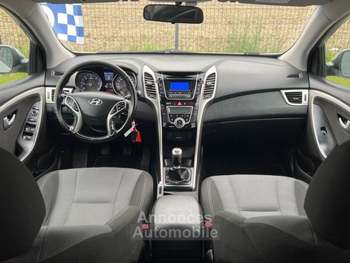 Hyundai i30 SW 1.6 CRDI 110CH BLUE DRIVE BUSINESS 2015 GARANTIE - 9