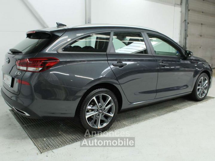 Hyundai i30 Top Deal ~ Automaat Stock LED Navi - 4