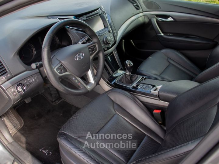 Hyundai i40 1.7 CRDi BlueDrive - HISTORIEK - STUURWIELVERWARMING - LEDER - CAMERA - AIRCO - KEYLESS - 11