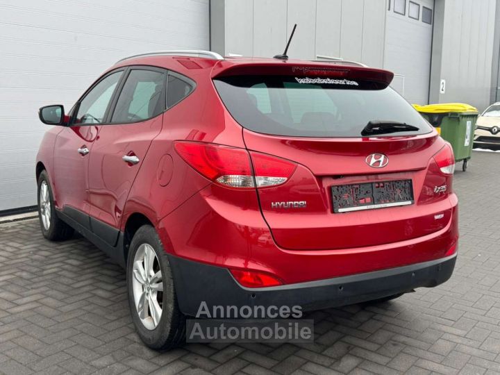 Hyundai ix35 2.0i 2WD Lounge --CUIR -- GPS GARANTIE 12 MOIS - 4