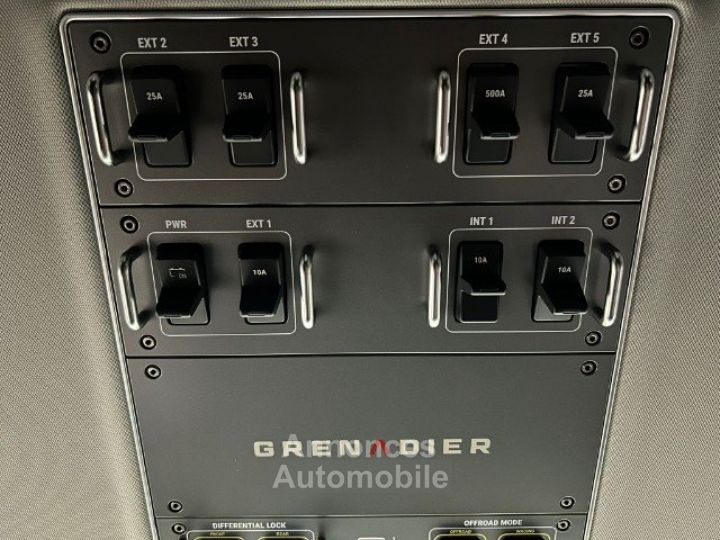 Ineos Grenadier Utility Wagon 5Places Trialmaster Edition - 26