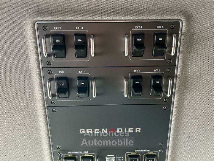 Ineos Grenadier Utility Wagon 5Places Trialmaster Edition - 41