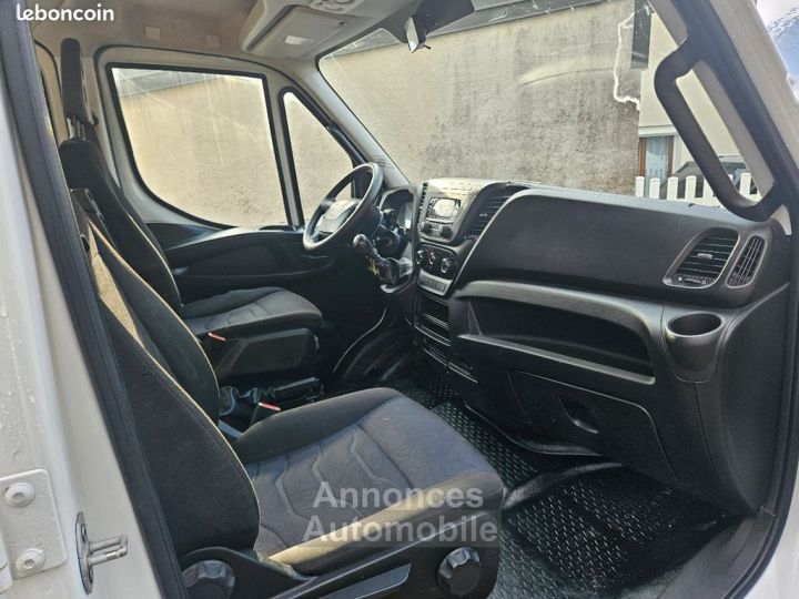 Iveco Daily benne 35-c14 2.3d 136 3.5t double cab + coffre rj prop 12-2019 garantie 6 mois - 4