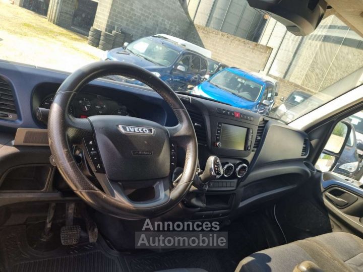 Iveco Daily FOURGON CAISSE ROUE JUMELEE GPS USB CRUISE - 10
