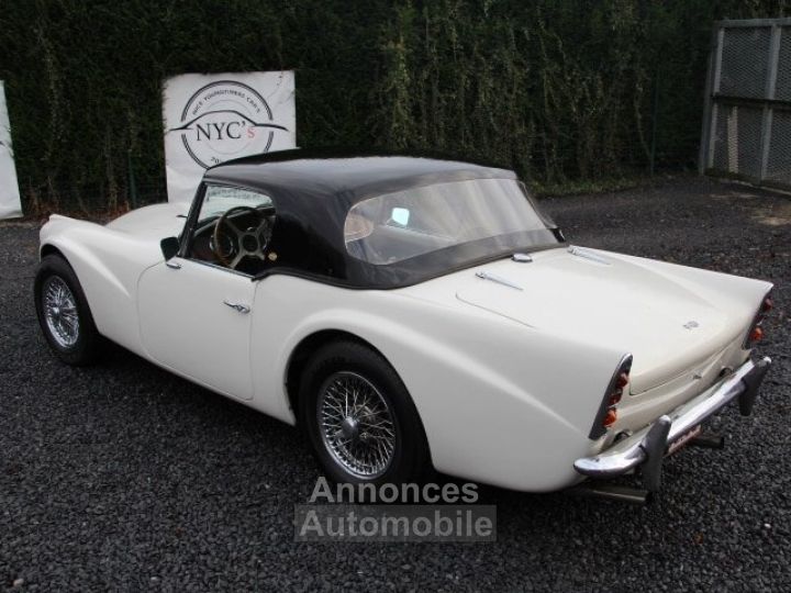 Jaguar Daimler SP 250 - 10