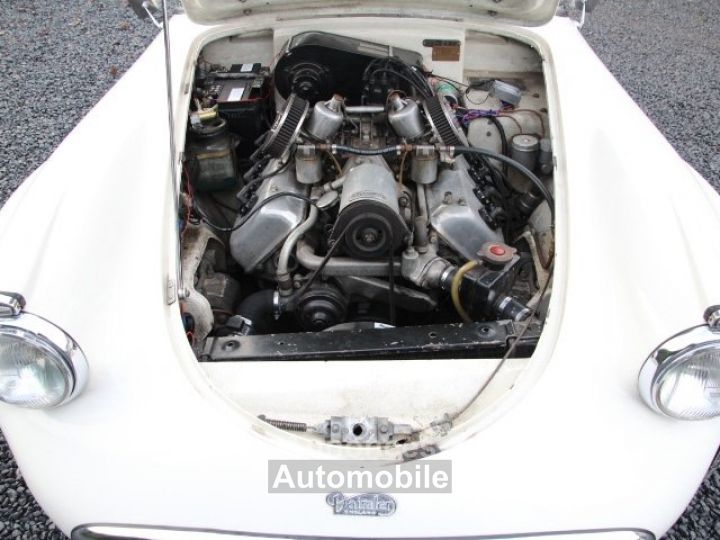 Jaguar Daimler SP 250 - 39