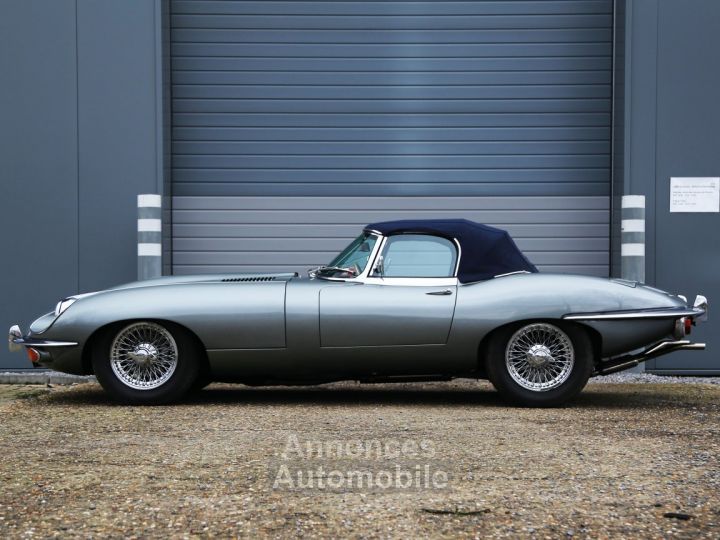 Jaguar E-Type S2 OTS - Matching Numbers 4.2L 6 inline engine producing 245 bhp - 3