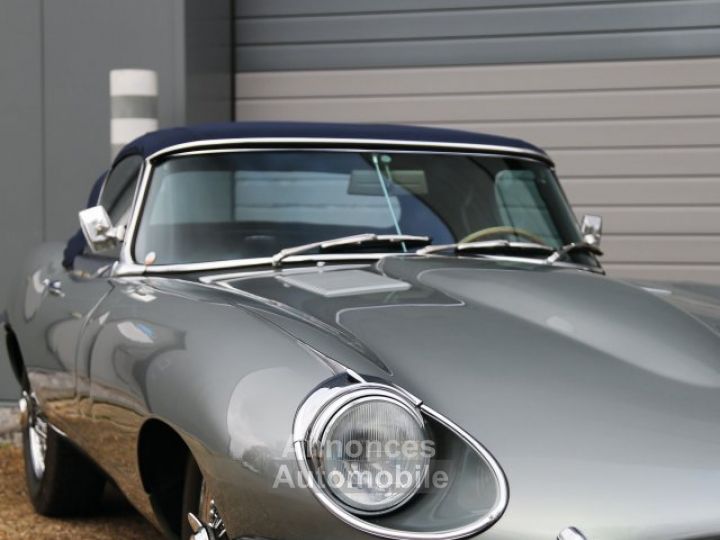 Jaguar E-Type S2 OTS - Matching Numbers 4.2L 6 inline engine producing 245 bhp - 18