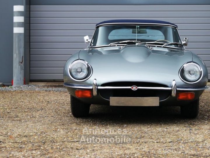 Jaguar E-Type S2 OTS - Matching Numbers 4.2L 6 inline engine producing 245 bhp - 20