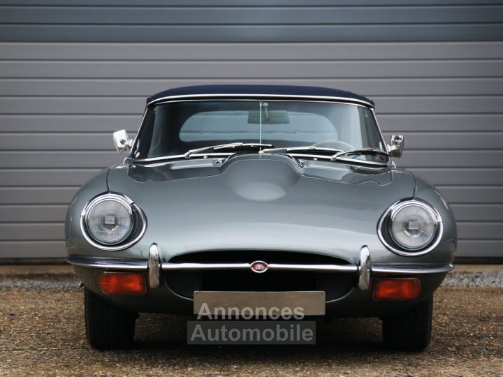 Jaguar E-Type S2 OTS - Matching Numbers 4.2L 6 inline engine producing 245 bhp - 23