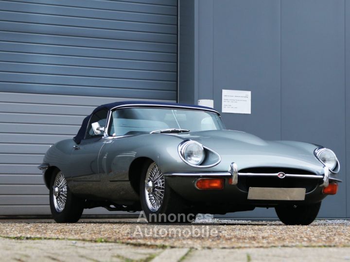Jaguar E-Type S2 OTS - Matching Numbers 4.2L 6 inline engine producing 245 bhp - 25