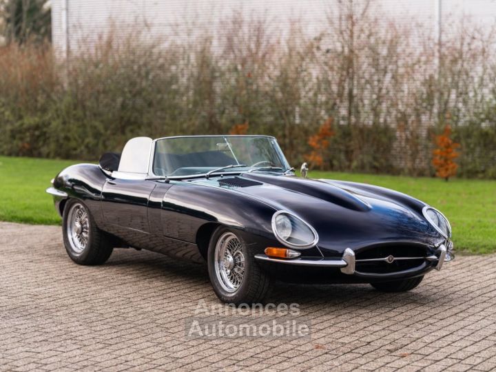 Jaguar E-Type SI - 4