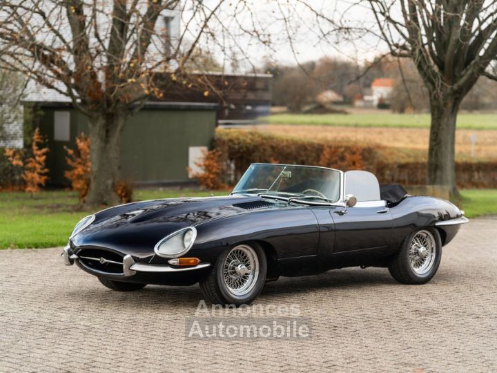 Jaguar E-Type SI - 8