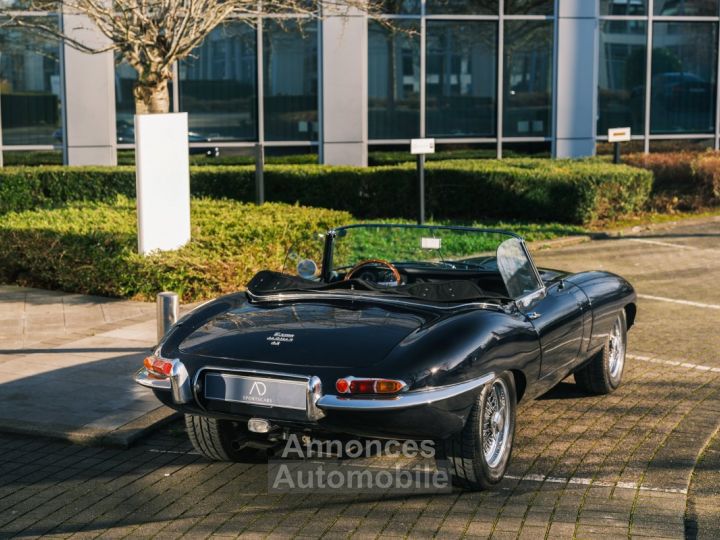 Jaguar E-Type SI - 13