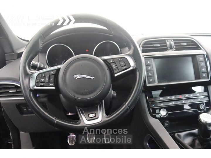 Jaguar F-Pace 2.0d RWD - R-SPORT NAVI PANO DAK 12M GARANTIE - 29