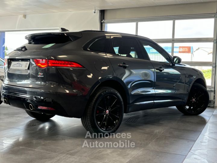 Jaguar F-Pace 3.0 V6 D 300 19CV S4X4 BVA8 - 12