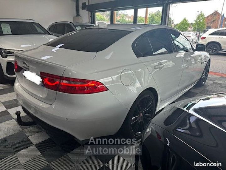 Jaguar XE 2.0 D R DYNAMIQUE - 5