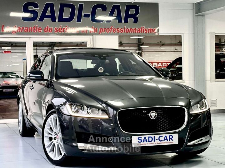 Jaguar XF 3.0 D 300cv V6 PACKSPORT FULL OPTIONS - 1