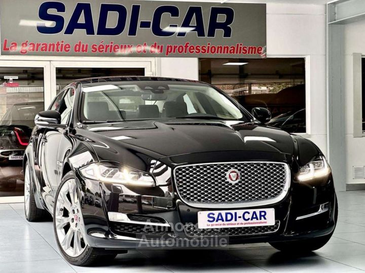 Jaguar XJ 3.0 D 300cv V6 Luxury FULL OPTIONS - 1