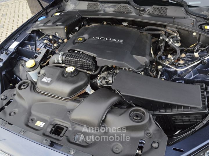 Jaguar XJ V6 3.0 - 275 ch Luxe 1 MAIN !! 23.000 km !! - 14