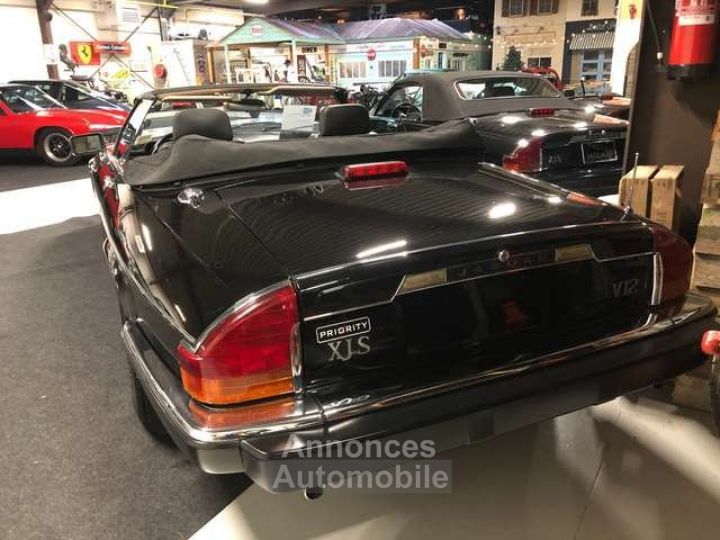 Jaguar XJSC Cabrio V12 - 9