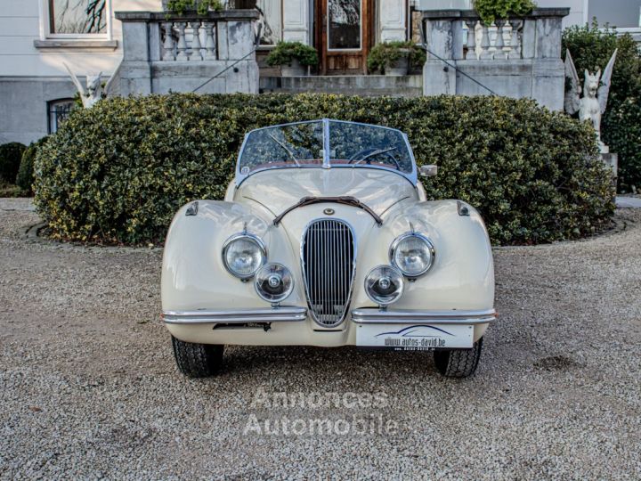 Jaguar XK120 XK 120 Open Top Speedster (OTS) LHD 1951 - OLDTIMER - GERESTAUREERD - MATCHING NUMBERS - SOFTTOP - CREAM WHITE - 32