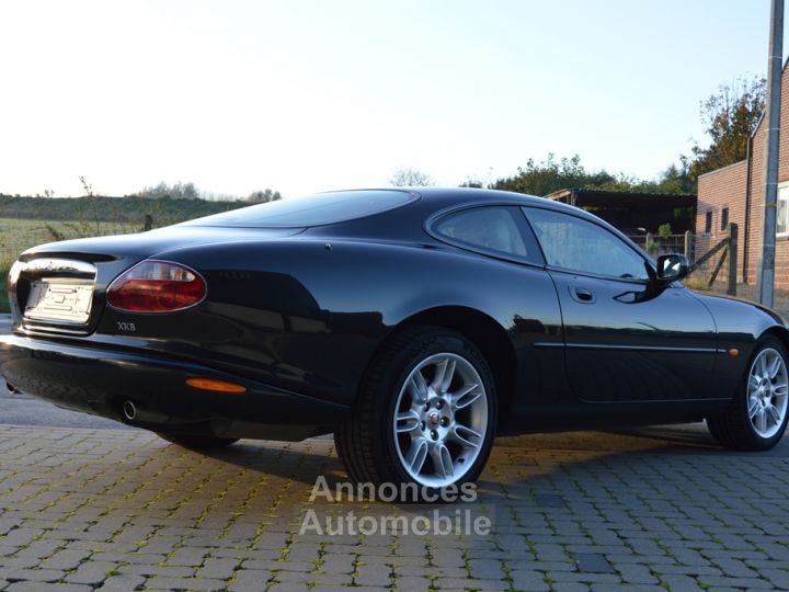 Jaguar XK8 4.0i V8 coupé 57.000 km - Collectionneur - 2