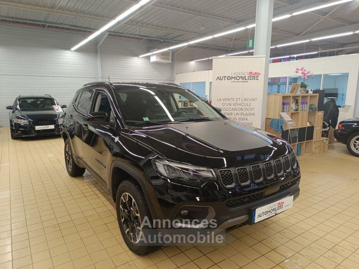 Jeep Compass II (2) 1.3 PHEV T4 240 TRAILHAWK AT6 - 3