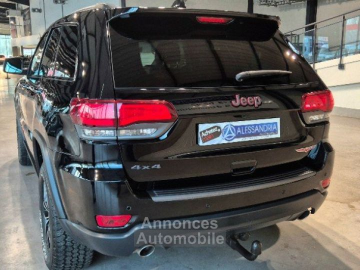 Jeep Grand Cherokee V6 3.0 CRD 250 Multijet S&S BVA Trailhawk 5P - 6