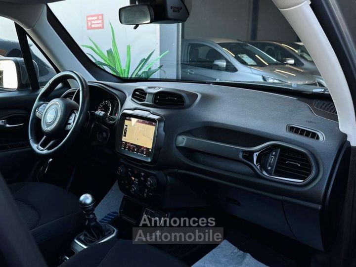 Jeep Renegade 1.0T ESSENCE - 11