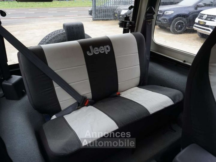 Jeep Wrangler 2.5i Sport 4X4 CABRIOLET ATT-REMORQUE - - 12