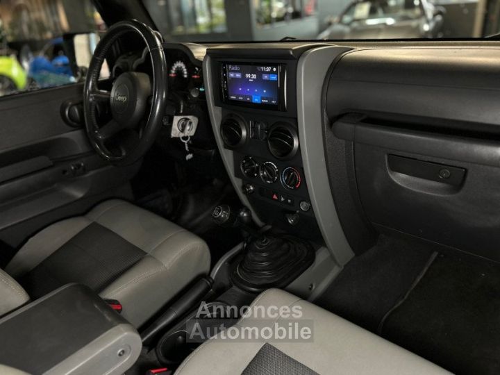 Jeep Wrangler 2.8 CRD FAP SPORT - 11