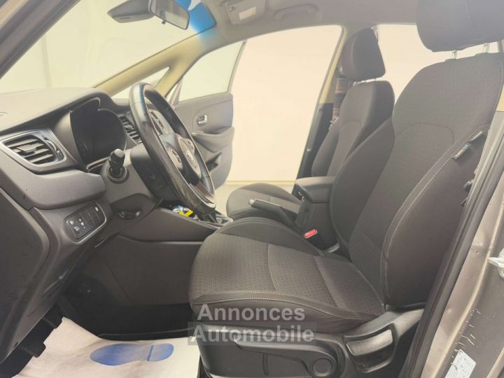 Kia Carens 1.6i 7 PLACES CARPLAY 1ER PROPRIETAIRE GARANTIE - 7