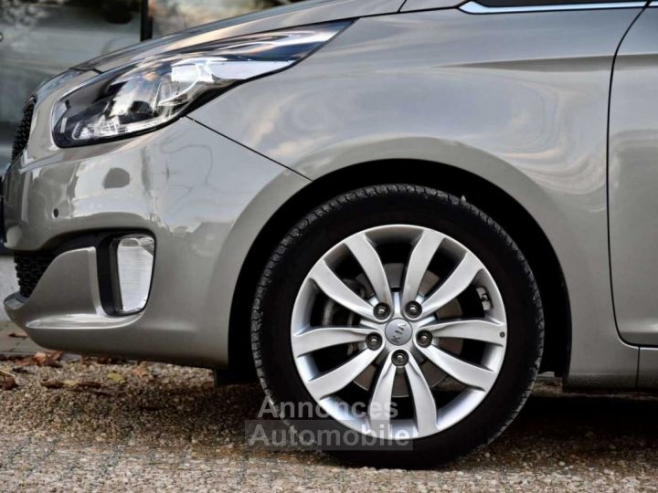 Kia Carens 1.6i Navi Edition - CAMERA - PDC V&A - 7PLAATS - CRUISE - - 11